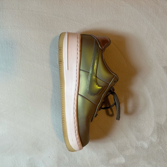 Nike Women’s Iridescent Air Force 1’s - Picture 4 of 7